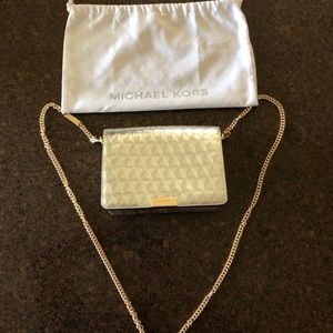 SOLD - Michael Kors Handbag 🌺